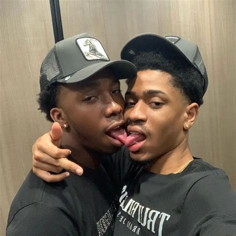 Pin By Tygelcremo On Brown And Black Cute Gay Couples Teenage Couples