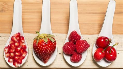 Gambar Buah Warna Merah - Gambar Buah Buahan