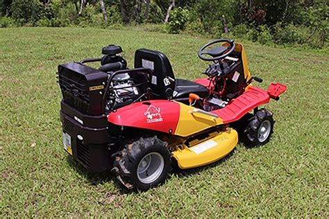 Razorback Wd Ride On Mower Cmx All About Mowers And Chainsaws