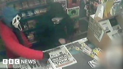 Scream Robbers Threaten Shop Staff In Nottinghamshire Bbc News