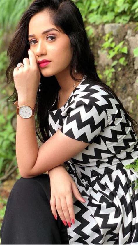 Jannat Zubair Wallpapers Top Free Jannat Zubair Backgrounds Wallpaperaccess