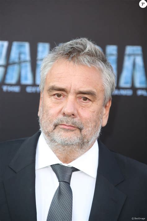Luc besson, in film journal (new york), july 1997. Luc Besson à la première du film Valérian et la Cité des ...