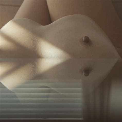 Dora Madison Burge Topless 1 Photo TheFappening