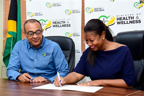 Ministry Signs Contracts With Private Health Facilities To Perform