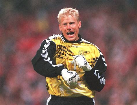 Peter bolesław schmeichel, mbe is a danish former professional footballer who played as a goalkeeper. Was Peter Schmeichel the reason for a pass back rule ...