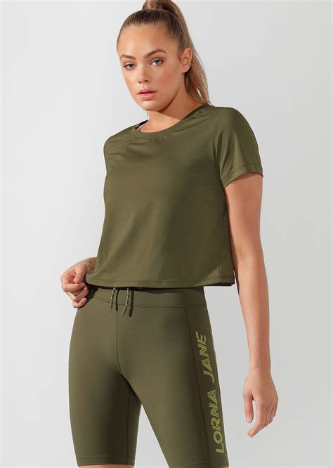 Performance Cropped Active Tee Pale Olive Lorna Jane Au