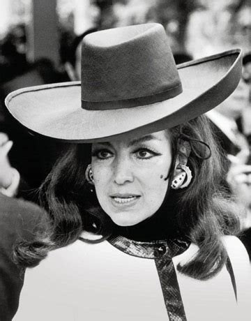 Cartier's new jewelry suite is an ode to cinema's femme fatale and fashion plate maría félix. Paper and Gold: Cartier and America