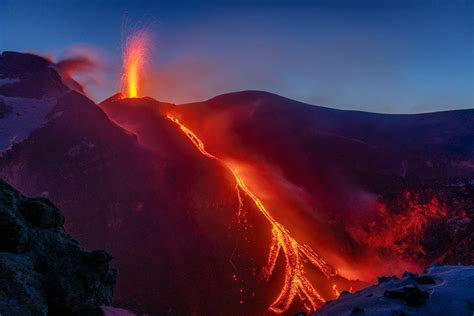 Jun 02, 2021 · ennesima eruzione sull'etna. Etna in eruzione