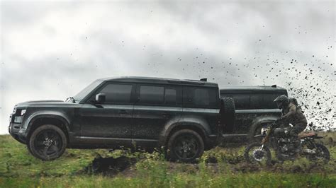 Land Rover Demonstrates Toughness Of New Defender On James Bond Movie Set