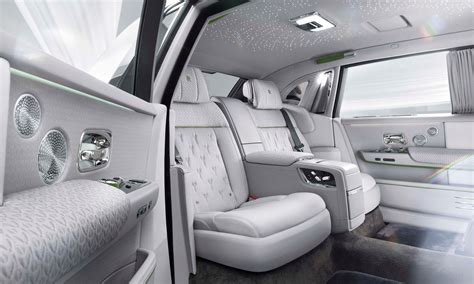 2023 Rolls-Royce Phantom Series II Platino (CITY) TX | Rolls-Royce