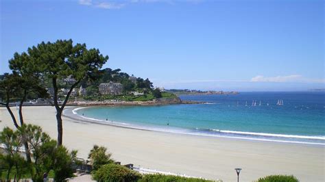 Grand choix d' hébergements de vacances sur perros guirec. Mes plages : Perros-Guirec