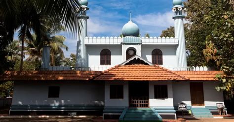 The Story Behind Indias Oldest Mosque