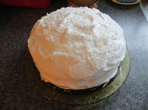 This pretty coconut cake from paula deen is infused with delicious, coconutty flavor. Paula Deen's Jamie's Coconut Cake Recipe - Food.com ...