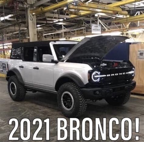 2021 Ford Bronco Aka 2021 Defender 90 And 110 Nas Row Land Rover