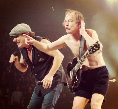 Home biography & net worth angus young net worth 2021: Musiclipse | A website about the best music of the moment that you have to listen.