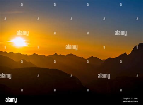 Mountain Ranges At Sunset In The Sexten Dolomites Dolomiti Di Sesto