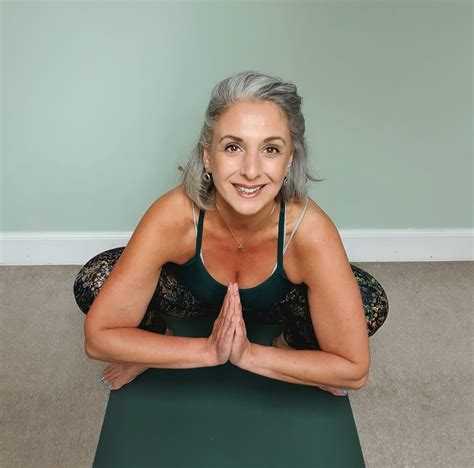 Nourish Yoga By Sandra Laurencekirk