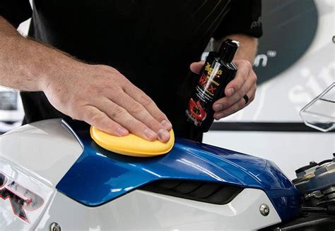 Best Motorcycle Wax And Polish For 2021 8 Cleaners Revealed