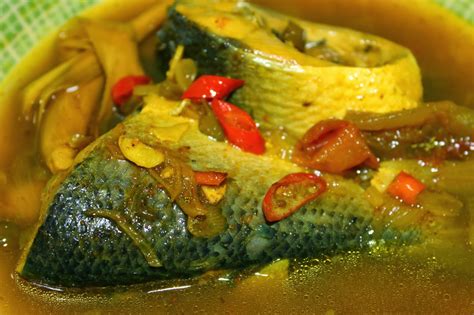 Ikan patin bumbu kuning cepat, enak. Resep Masakan Indonesia: RESEP MASAKAN IKAN BANDENG BUMBU KUNING