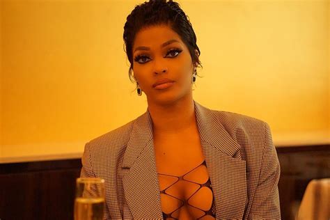 Fans Go Nuts For Joseline Hernandezs Dramatic New Look