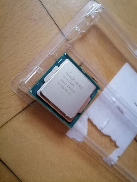 Intel Xeon 1225v5 Cpu Lga 1151 Kaufen Auf Ricardo