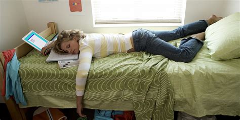 A College Student S Journey To Better Sleep Huffpost