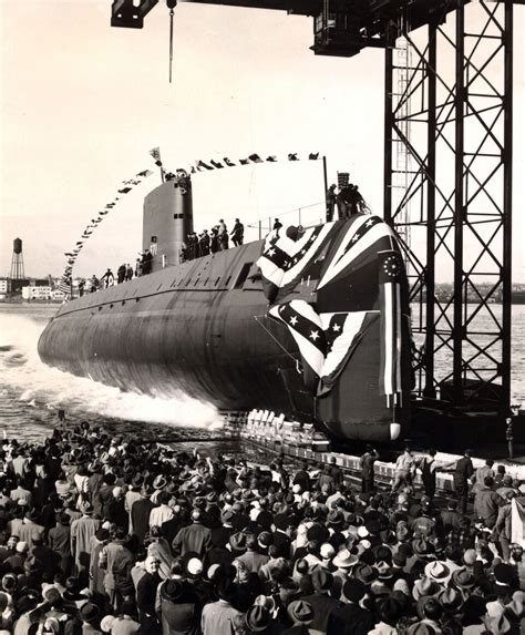 l uss nautilus premier sous marin nucléaire les années lumière