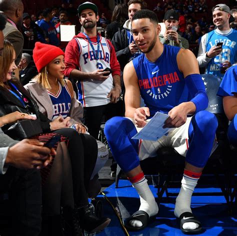 Ben simmons challenged seth curry during an afternoon call of duty session to score 30 points and send the 76ers into the next round of the playoffs. Mirin Ben Simmons courtside : GirlsMirin