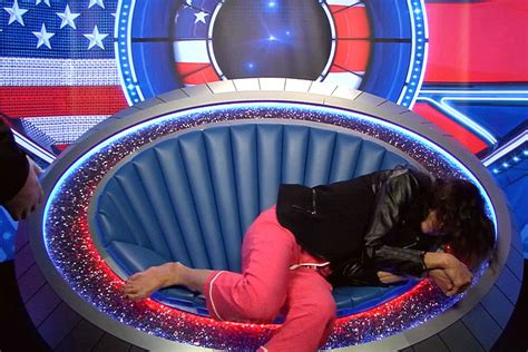 Celebrity Big Brother 2015 Janice Dickinson Leaves House After Diary Room Seizure Brought On By
