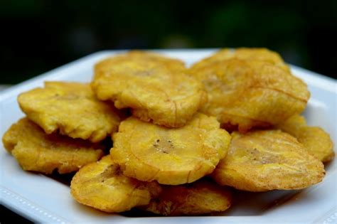 Patacones Or Tostones Fried Green Plantains Laylitas Recipes