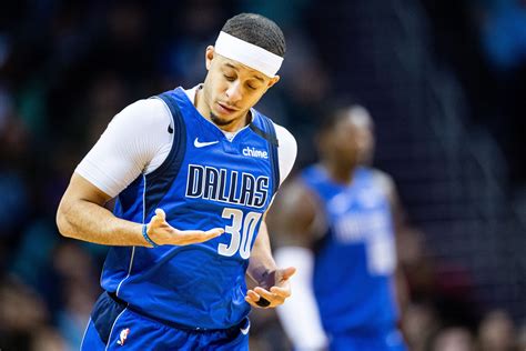 Dallas Mavericks: Seth Curry drops 26 in win over the Hornets