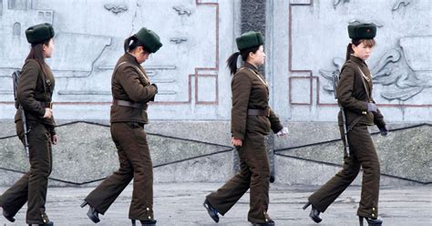 North Korea Female Soldiers In High Heels Look Miserable Pictures Huffpost Uk News