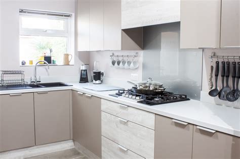 Light grey kitchen with wooden worktop oil spill : Portfolio Entries - Steve Ferris Kitchens