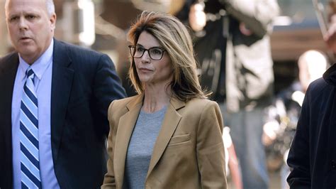 full house actress lori loughlin reports to northern california prison after plea in college