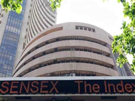 Sensex Nifty Hit Fresh Record High Levels In Early Trade Stocks To Watch Today Ril Indusind