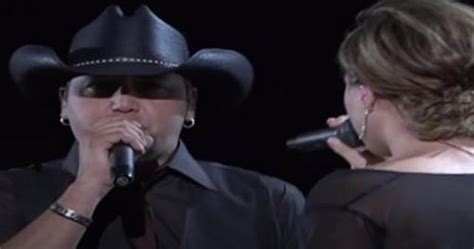 Jason Aldean And Kelly Clarksons Dont You Wanna Stay Performance