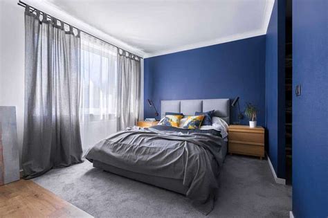 What Color Curtains With Dark Blue Walls