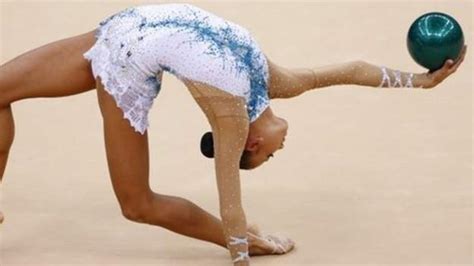 olympic rhythmic gymnastics russia s daria dmitrieva leads bbc sport