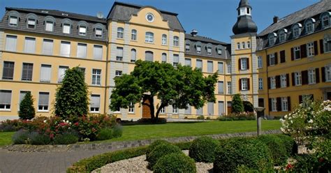 Für haus aspel sind wir seit einigen jahren in verkaufsgesprächen, da das haus inzwischen zu groß für unsere schwesterngemeinschaft ist. Haus Aspel | Stadt Rees
