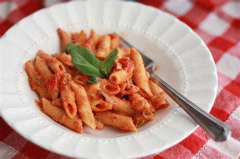 We'll always love you, marinara, but it's time we started seeing other homemade pasta sauces. pink pasta • One Lovely Life