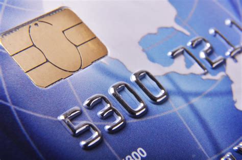 Advantages Of The New Credit Card And Debit Card Chips The Peoples