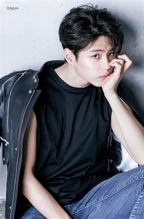 His mother died when he was in fourth grade. Park Bo-gum Profile (Updated!)