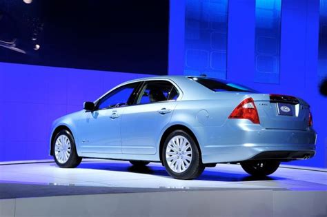 2010 Ford Fusion Sport Hybrid Revealed Live