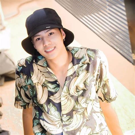 เปิดธุรกิจโรงแรมใจกลางเมืองขอนแก่นของครอบครัว แบงค์ ธิติ มหาโบธารักษ์ นักแสดงหนุ่มสุดฮอตที่ช่วงระยะหลังขอพักใจเรื่องความรัก หลังยุติ. อัลบั้มภาพ แบงค์ ธิติ เผย อยู่ทีมหมอเป้ง ยอมรับบท ไท ท้า ...