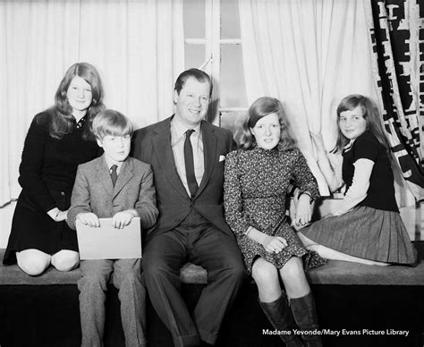 She died on 31 august 1997 after a suspicious car crash. UNSEEN pictures show Princess Diana's idyllic childhood ...
