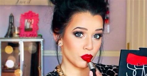 How much money does an artist make? YouTube Beauty Guru Income: How Much Money Does ...