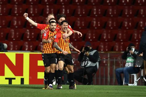Vive con nosotros el relato en directo de todo lo que ocurra durante el partido de la jornada 28 en la serie a entre la juventus y el benevento. Calcio, Serie A 2021: Simone Zaza show, il Torino agguanta ...