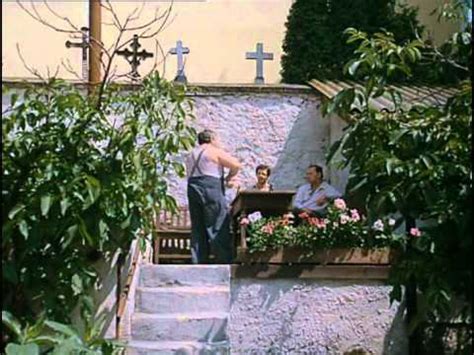 Kredit umožní i stahování neomezenou. Vesničko má středisková - Beroun - YouTube