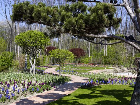 Check spelling or type a new query. EGHN - Die Garten Tulln