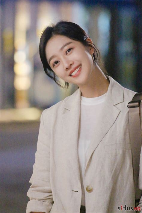 2화 예고 대가를 치르라는 이동욱에도 흔들리지 않는 조보아 '사라지지만 마' 구미호뎐 1회. 조보아 구미호뎐 촬영 현장.jpgif : 네모판